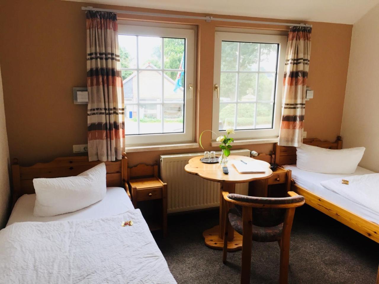 Hotel Wuelfers Gasthaus Gross Ippener Extérieur photo